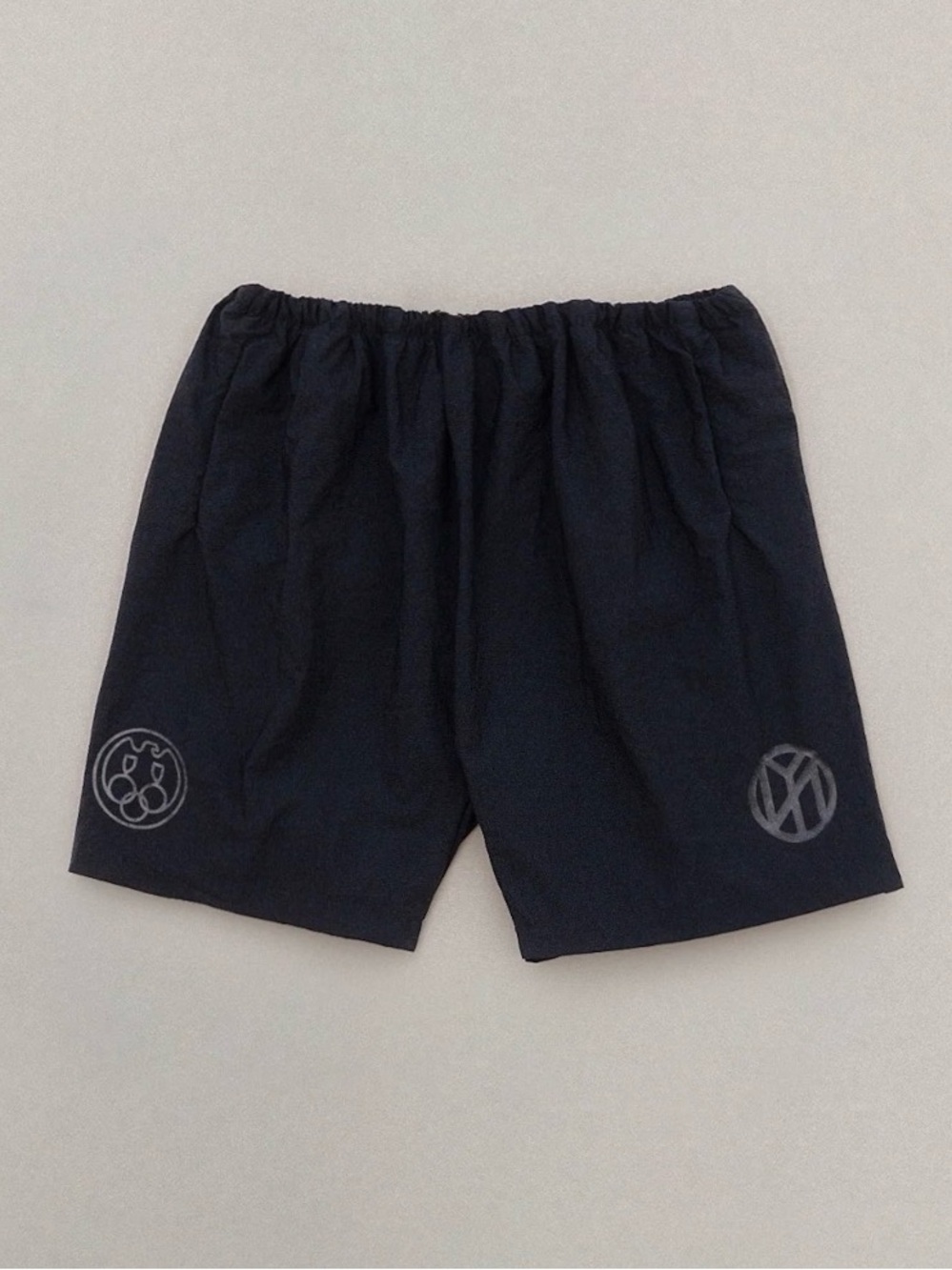 YZY MEN’S BLACK NYLON SHORTS PRINTED SIZE
3 / CHARCOAL BNWT